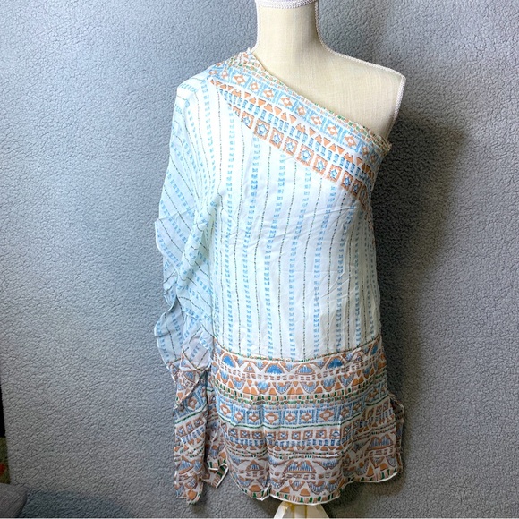 BCBG Haute Couture Alana Maxazria Off One Shoulder Top Womens XXS Blouse Aztec - Picture 4 of 11